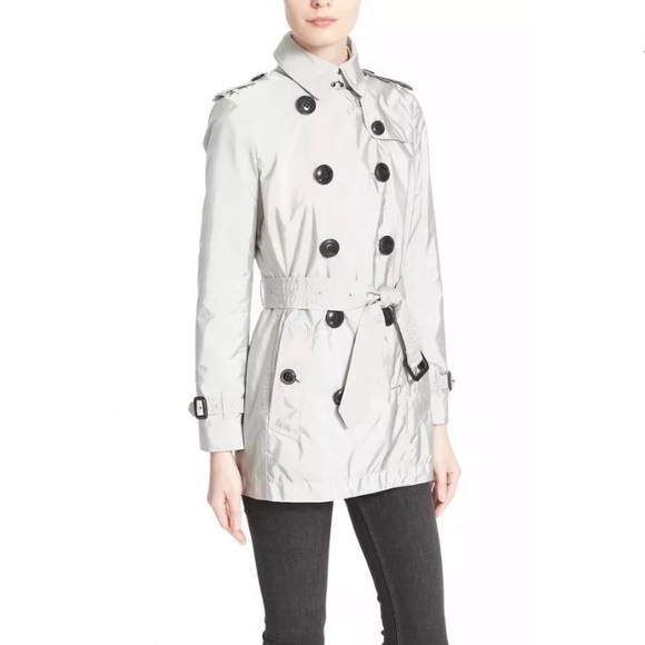 Burberry Brit Kerringdale Dove Short Trench 4 - Picture 2 of 3